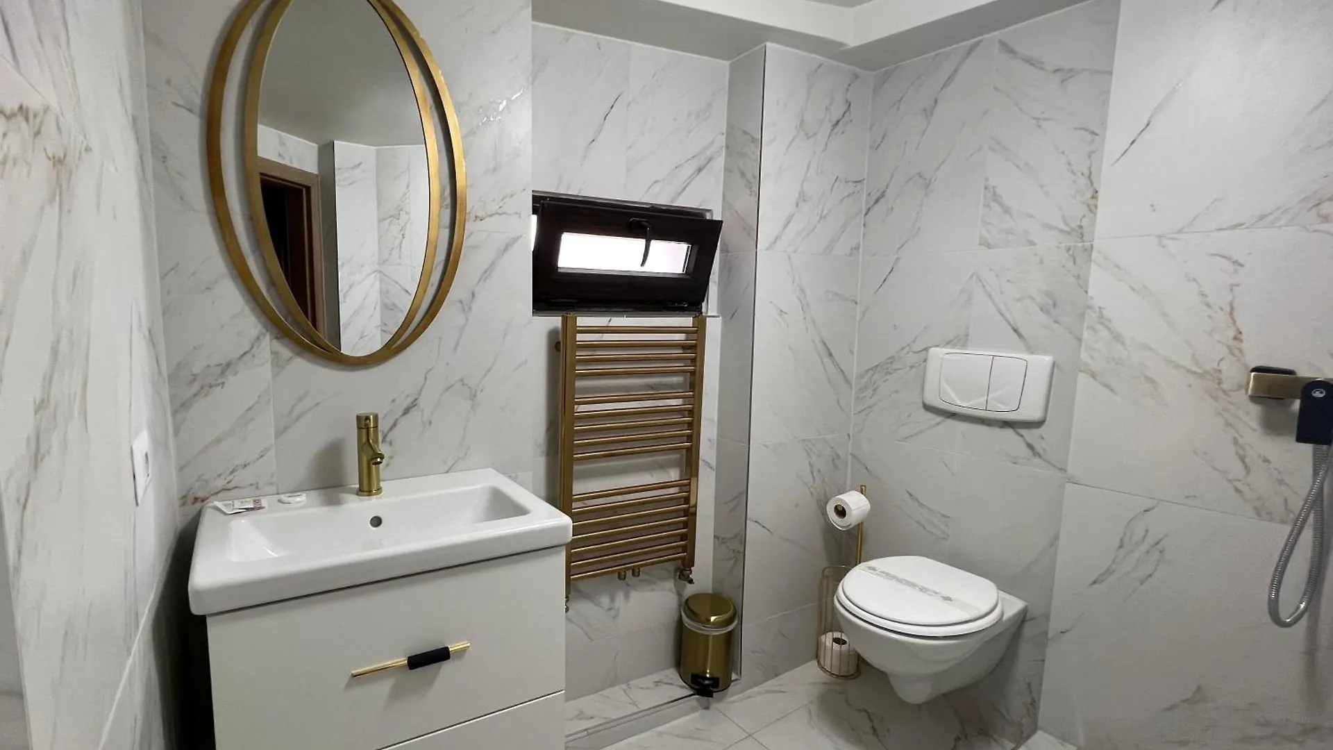Affittacamere Hotel Eden Boutique Bucarest